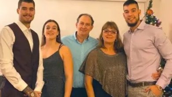 Juancho-Hernangomez-Parents-Margarita-Geuer-Guillermo-Hernangomez-Heredero-390x220.jpg