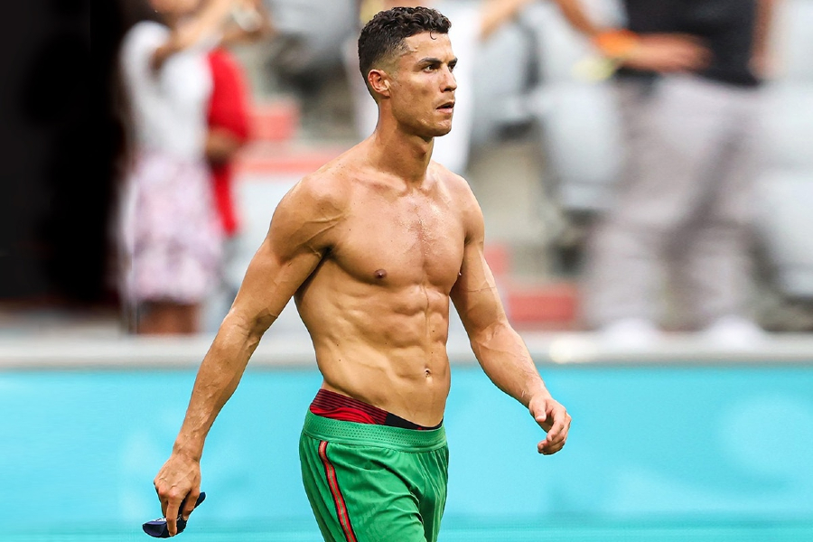 cristiano-ronaldo-.jpg