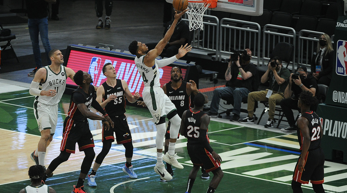 giannis-bucks-win-game-2-heat.jpg