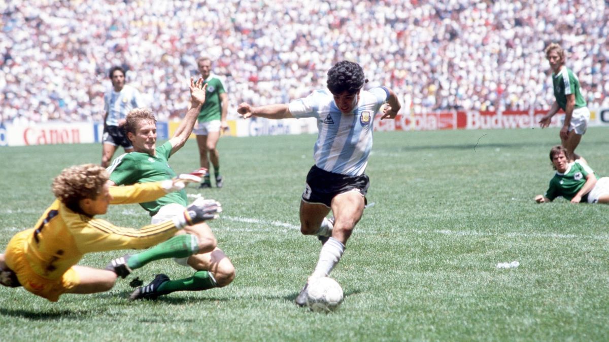 maradona_3.jpg