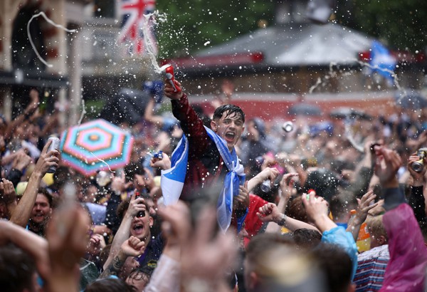 Soccer Football - Euro 2020 - Fans gather for England v Scotland - London, Britain - June 18, 2021 Scotland fans at Leicester Square before the match REUTERS/Henry Nicholls     TPX IMAGES OF THE DAY