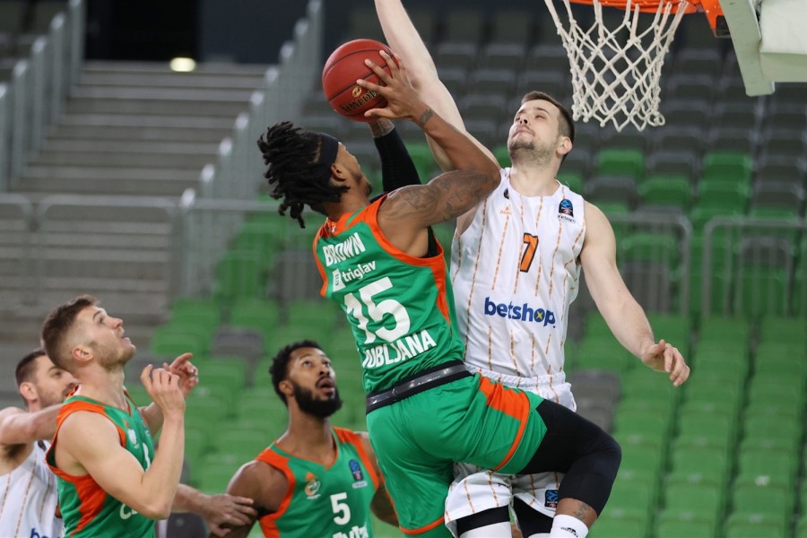 rion-brown-cedevita-olimpija-ljubljana-photo-olimpija-ales-fevzer-ec20.jpg