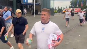 Φίλοι της Αγγλίας έφυγαν πριν το γκολ του Μπέλιγχαμ, άκουσαν τους πανηγυρισμούς και… επέστρεψαν στο γήπεδο τρέχοντας! (video)