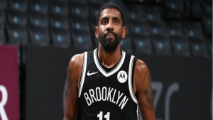 Irving: «Τα παπούτσια Kyrie 8 είναι για τα σκουπίδια»!