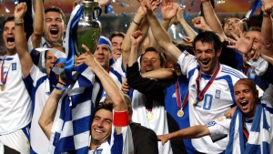 Ένα αφιέρωμα του BN Sports, με άρωμα… Ελλάδας: Οι έξι συνεντεύξεις όσων συνάντησαν την Εθνική, στο EURO 2004!