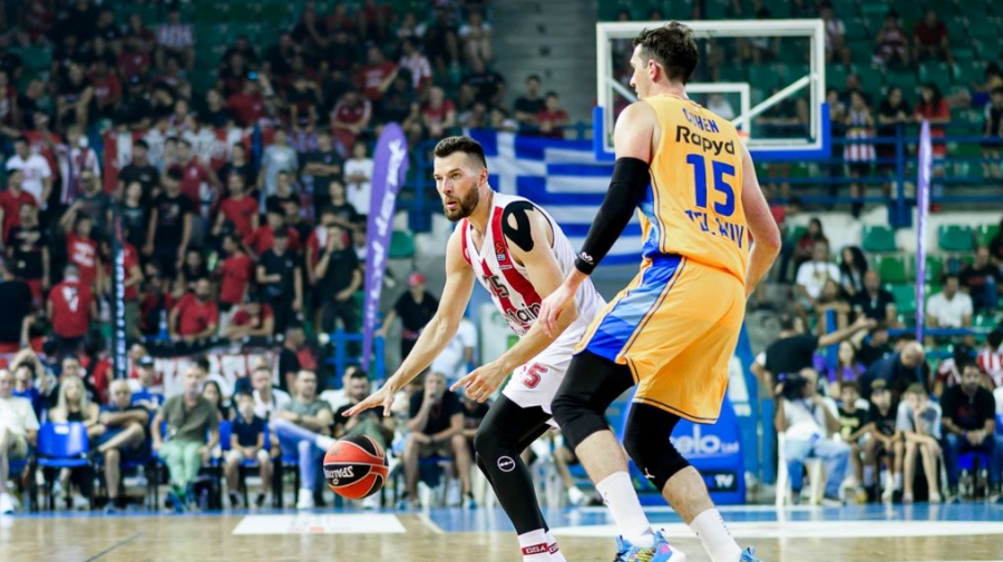 Ολυμπιακός - Μακάμπι 71-68: Με πρωταγωνιστή τον Πίτερς κατέκτησαν τον τίτλο του τουρνουά οι «ερυθρόλευκοι» (video)