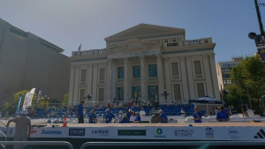 Το BN Sports στο Piraeus Street Long Jump: Πρώτη με φοβερό άλμα και ρεκόρ αγώνα η Ρουμάνα Ροτάρου-Κόντμαν! (video)
