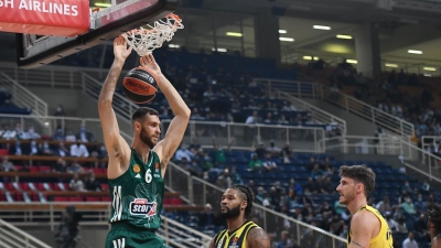 Euroleague: Πρόστιμο στον Παναθηναϊκό για πυρσό στο παιχνίδι με τη Φενέρμπαχτσε