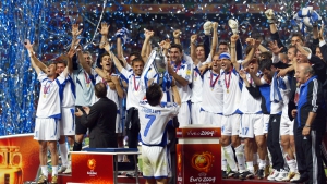 Ο Μάρκους Μερκ στο BN Sports: «Στο τελευταίο σφύριγμα στον τελικό, σκέφτηκα όλη την πορεία της Ελλάδας στο EURO 2004!» (video)