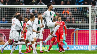 Bundesliga: Νέα «σφαλιάρα» της Γκλάντμπαχ στην Μπάγερν, σημαντικό βήμα παραμονής από την Στουτγκάρδη του Μαυροπάνου