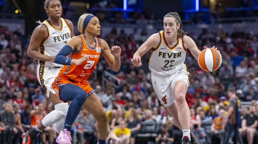 WNBA: Ο τραυματισμός της Κλαρκ, το τρίποντο από το logo και η Ιντιάνα που «αγνοεί» τη νίκη! (video)