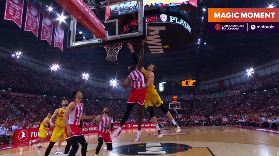 Ο Ράιτ… σβήνει τα φώτα στον Βέσελι στη «Magic Moment» της σεζόν στην EuroLeague! (video)