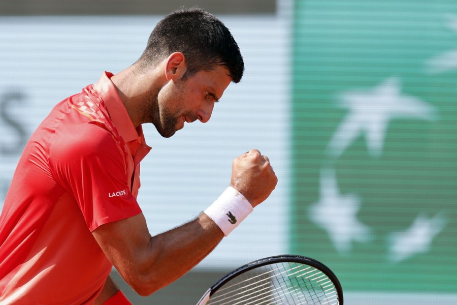 Roland Garros: Πέρασε στον τελικό ο Τζόκοβιτς από τον τραυματισμένο Αλκαράθ (video)