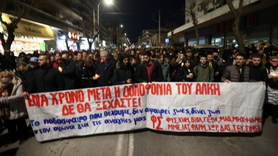 «Ποτέ ξανά»: Πλάνα από τη σιωπηρή πορεία μνήμης για τον Άλκη Καμπανό (video)