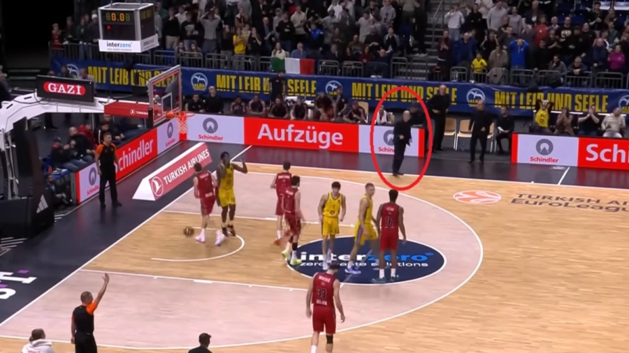 Απίστευτο  blooper στη EuroLeague: Όλοι ετοιμάζονταν για παράταση εκτός από τον… Μεσίνα!