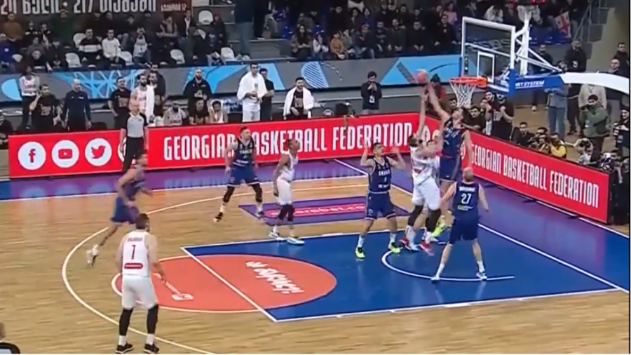 Back to back τάπες δια χειρός Πετρούσεφ! (video)