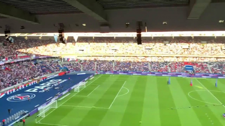 Παρί Σεν Ζερμέν: Έντονες αποδοκιμασίες από τον κόσμο πριν την έναρξη του ματς με τον Μπορντό (video)