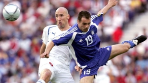 Ο Γιαν Κόλερ στο BN Sports: «Πέρασαν 20 χρόνια, λυπάμαι ακόμη, αλλά ξέρω πως ό,τι κατάφερε η Ελλάδα στο EURO 2004, το άξιζε!» (video)