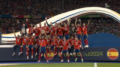 Το EURO 2024 «βάφτηκε» κόκκινο, στον… ουρανό του Βερολίνου: Το σήκωσε ο Μοράτα, πανηγύρισε, όλη η Ισπανία! (video)