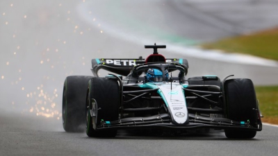 «Η Mercedes επέστρεψε»: Εντυπωσιακή pole position για τον Ράσελ στο Σίλβερστοουν!